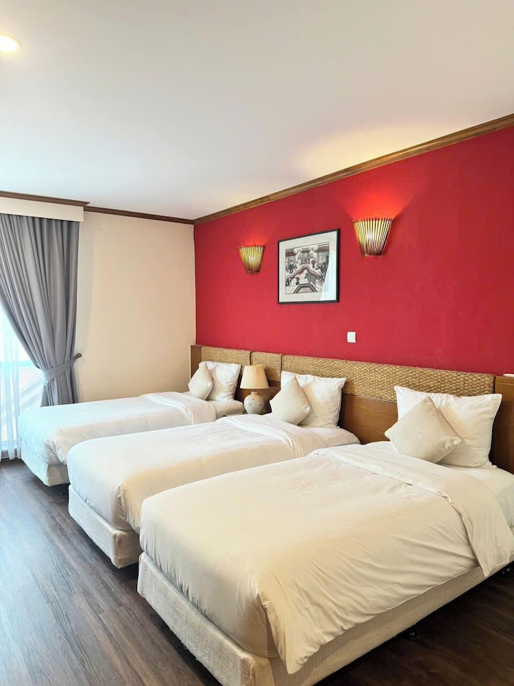 MK Premier Boutique Hotel 13/65