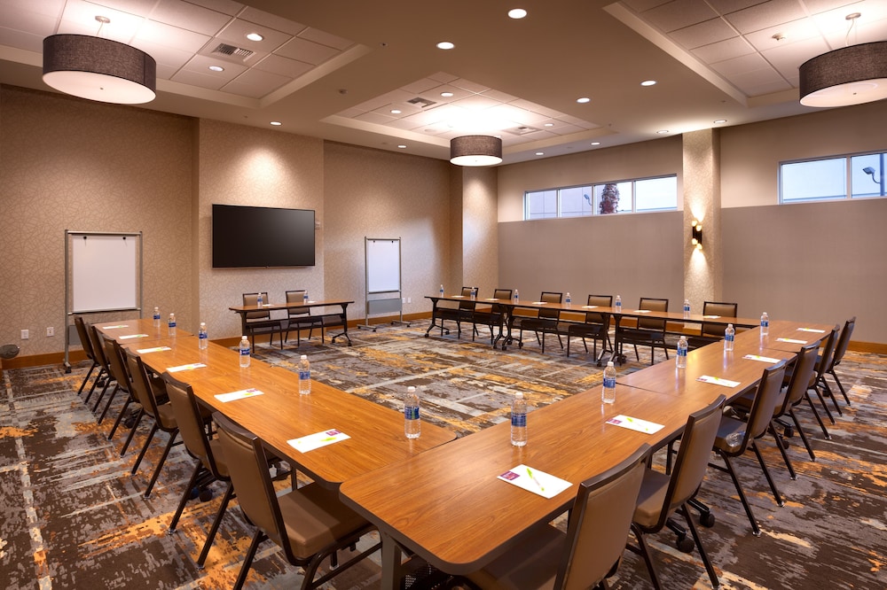 Hyatt Place Emeryville San Fran 35/43