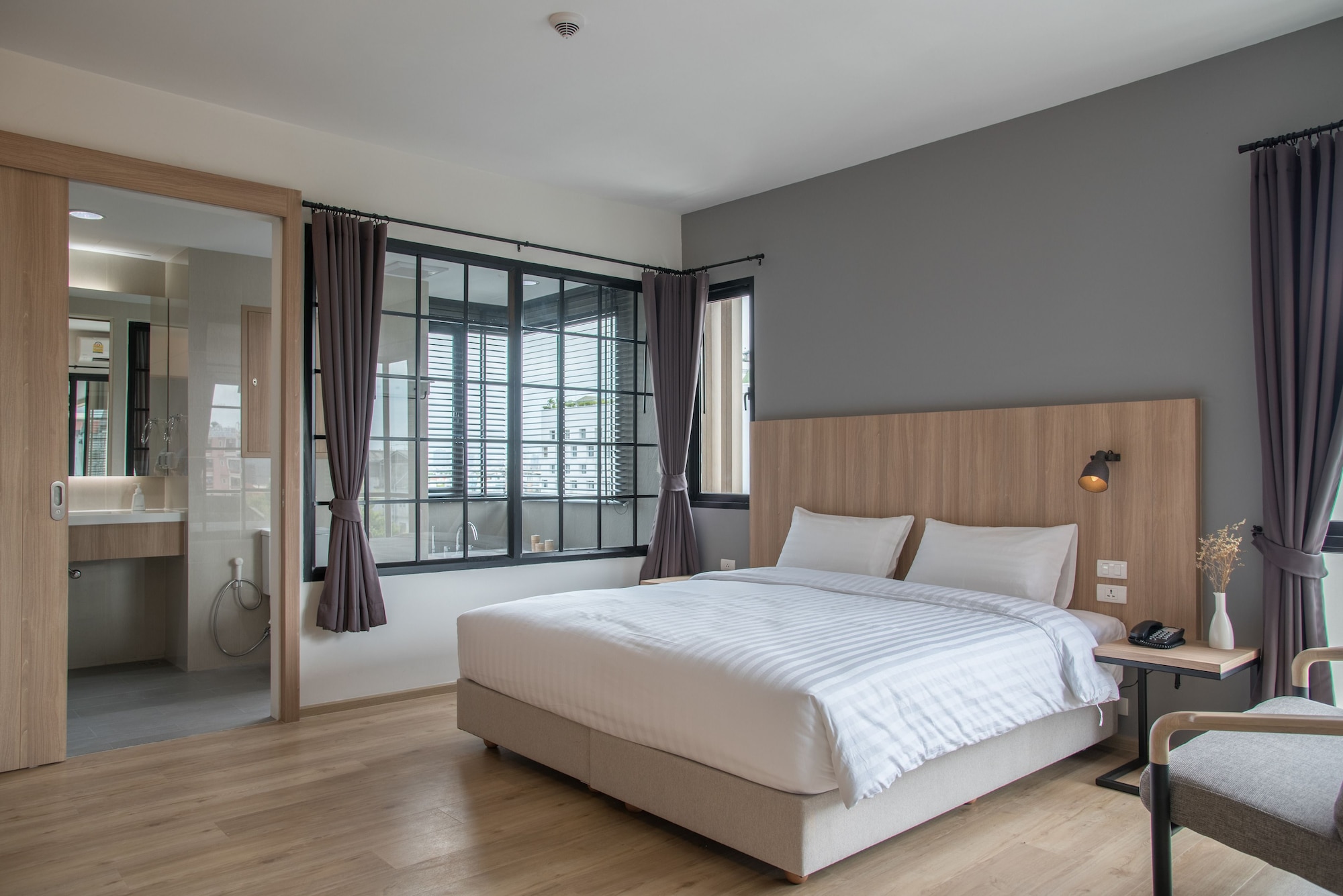 SUITE, BUILDING A