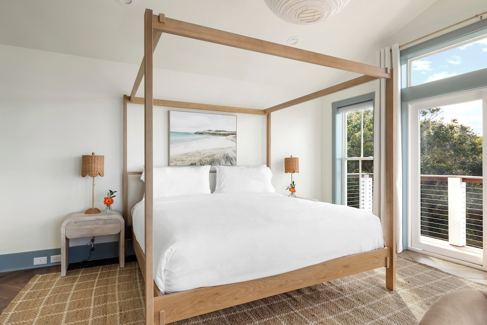 Regatta Inn 15/64
