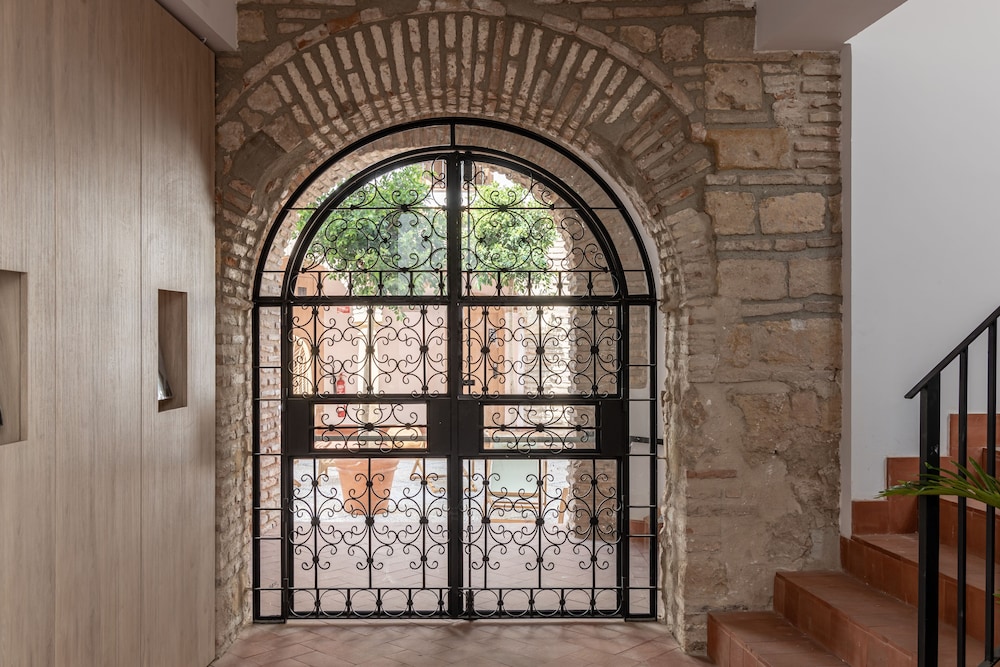 Libere Cordoba Patio Santa Marta 7/45