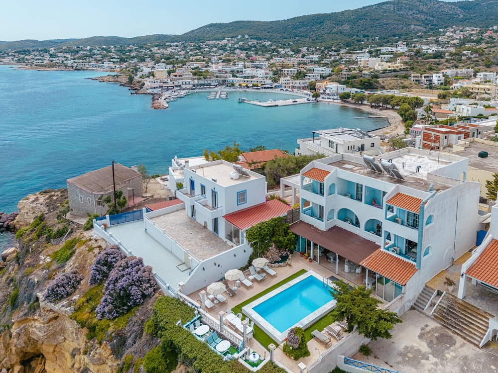 Hotel-Mistral Aegina 38/50