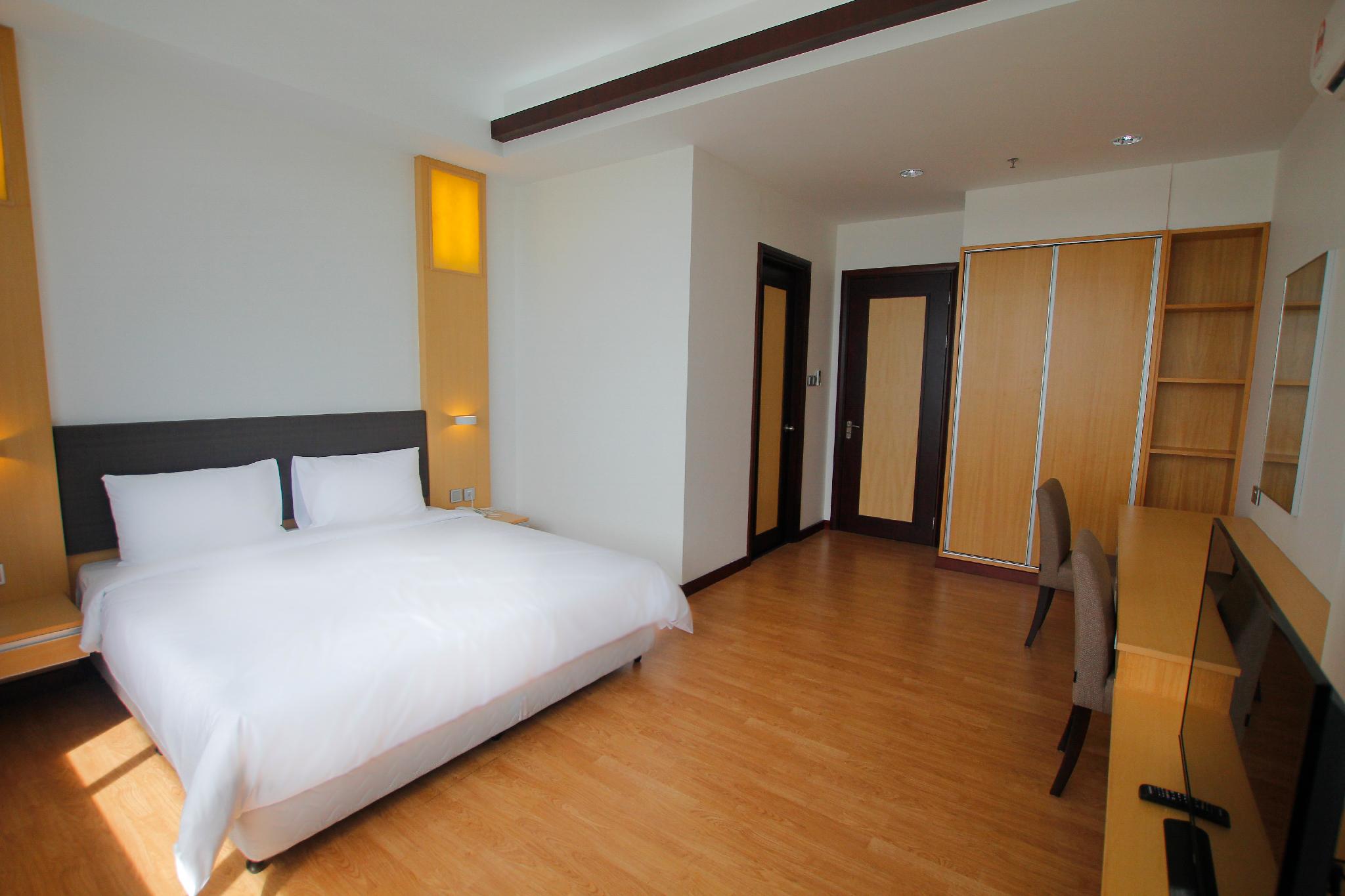 Apartment, 1 King and 4 Single Beds, Sea View