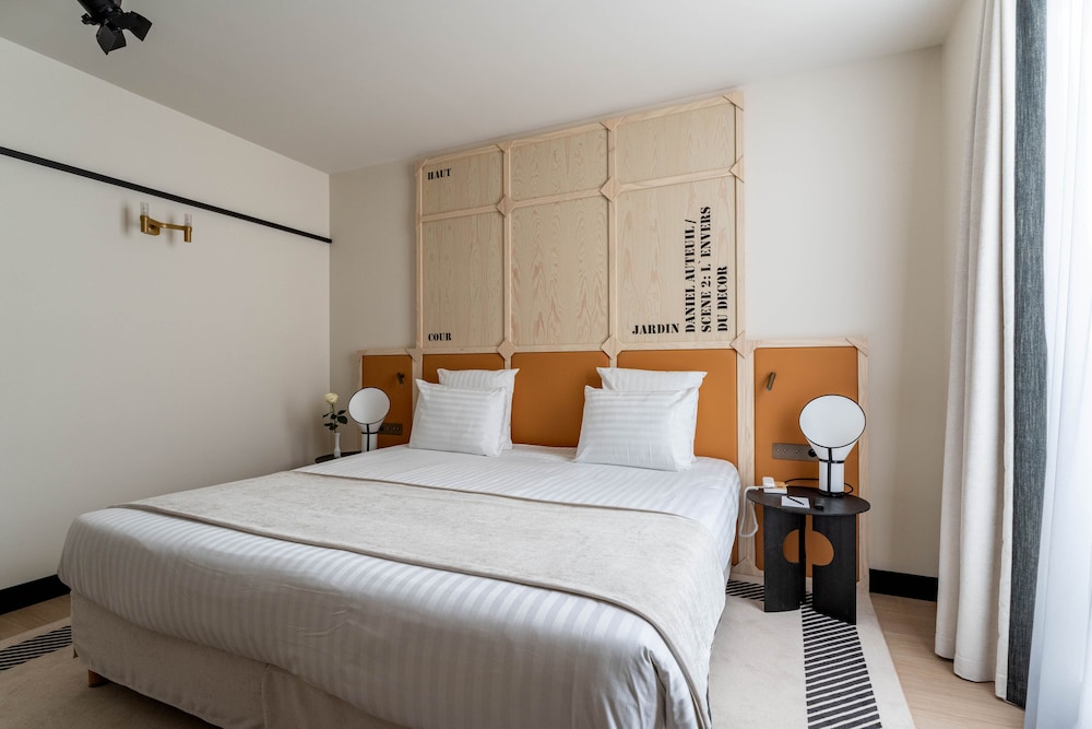 SUPERIOR, DOUBLE BED
