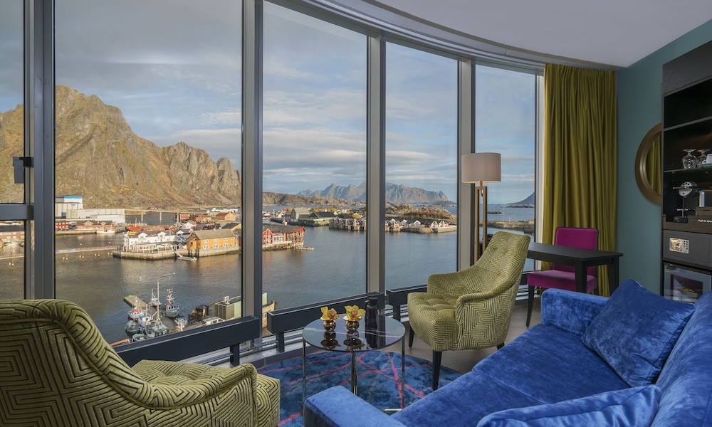 Thon Hotel Lofoten 35/50
