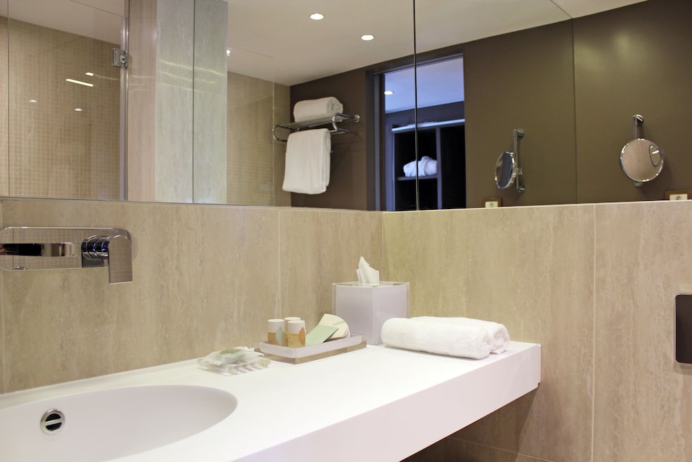 Crowne Plaza Geneva 30/82