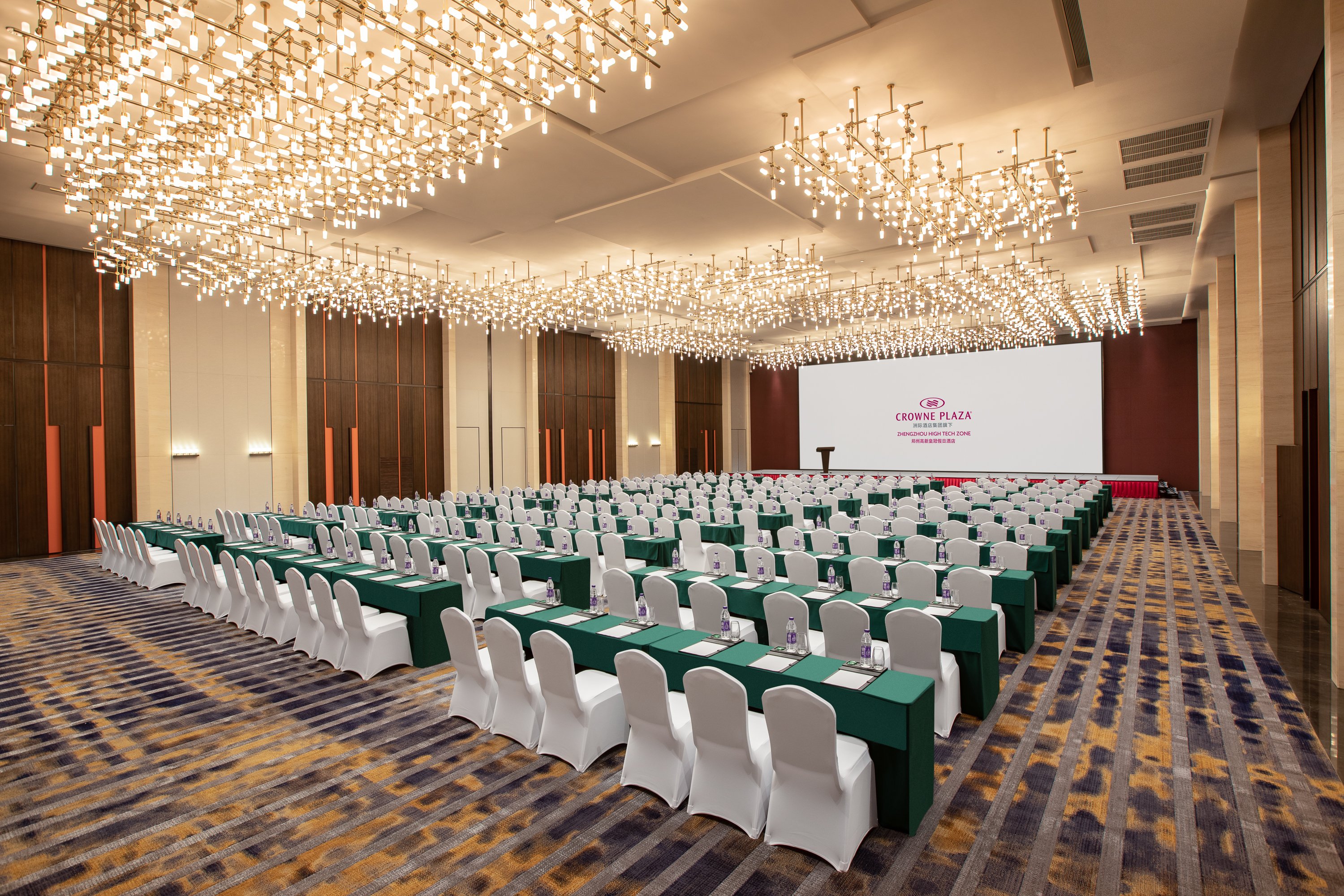 Crowne Plaza Zhengzhou High Tech Zone an IHG Hotel 40/50