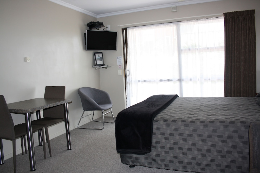 Ashbury Park Motel 23/27