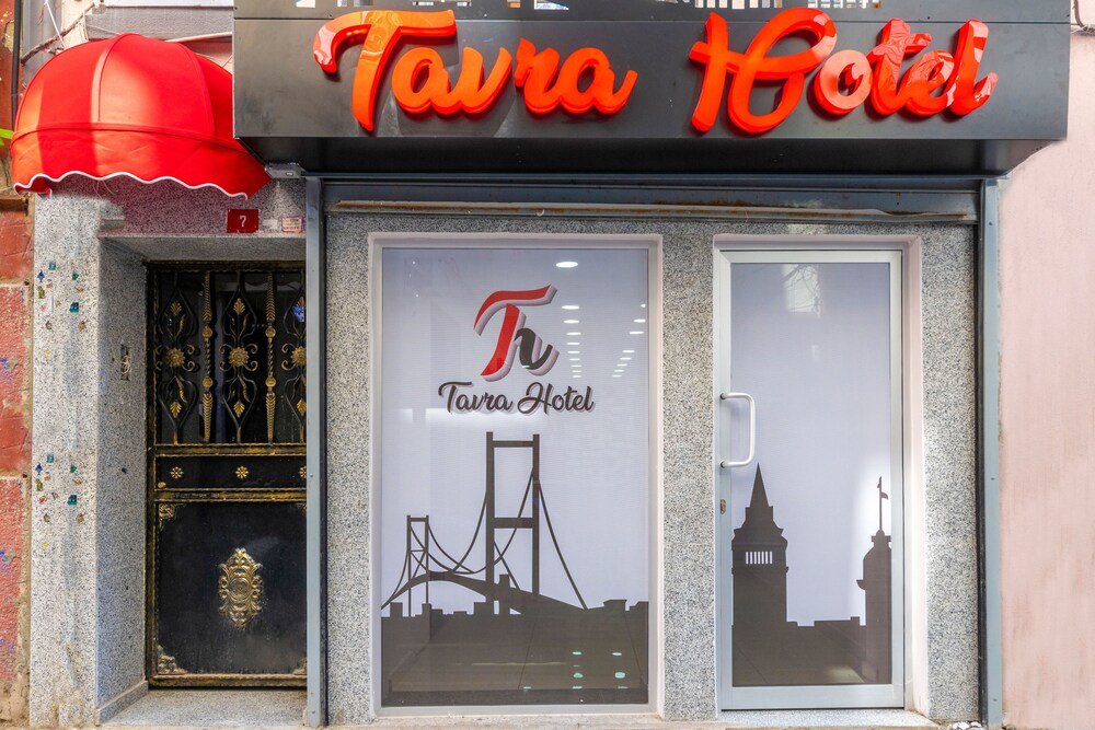 Tavra Hotel photo1