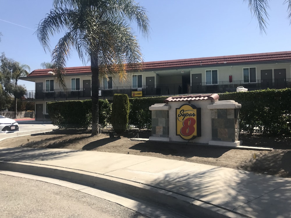 Super 8 By Wyndham Redlands/San Bernardino 3/25