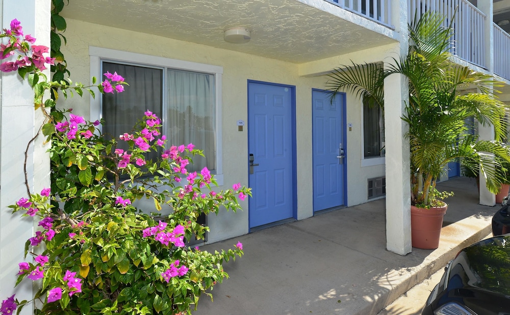 Americas Best Value Inn Bradenton Sarasota 14/27