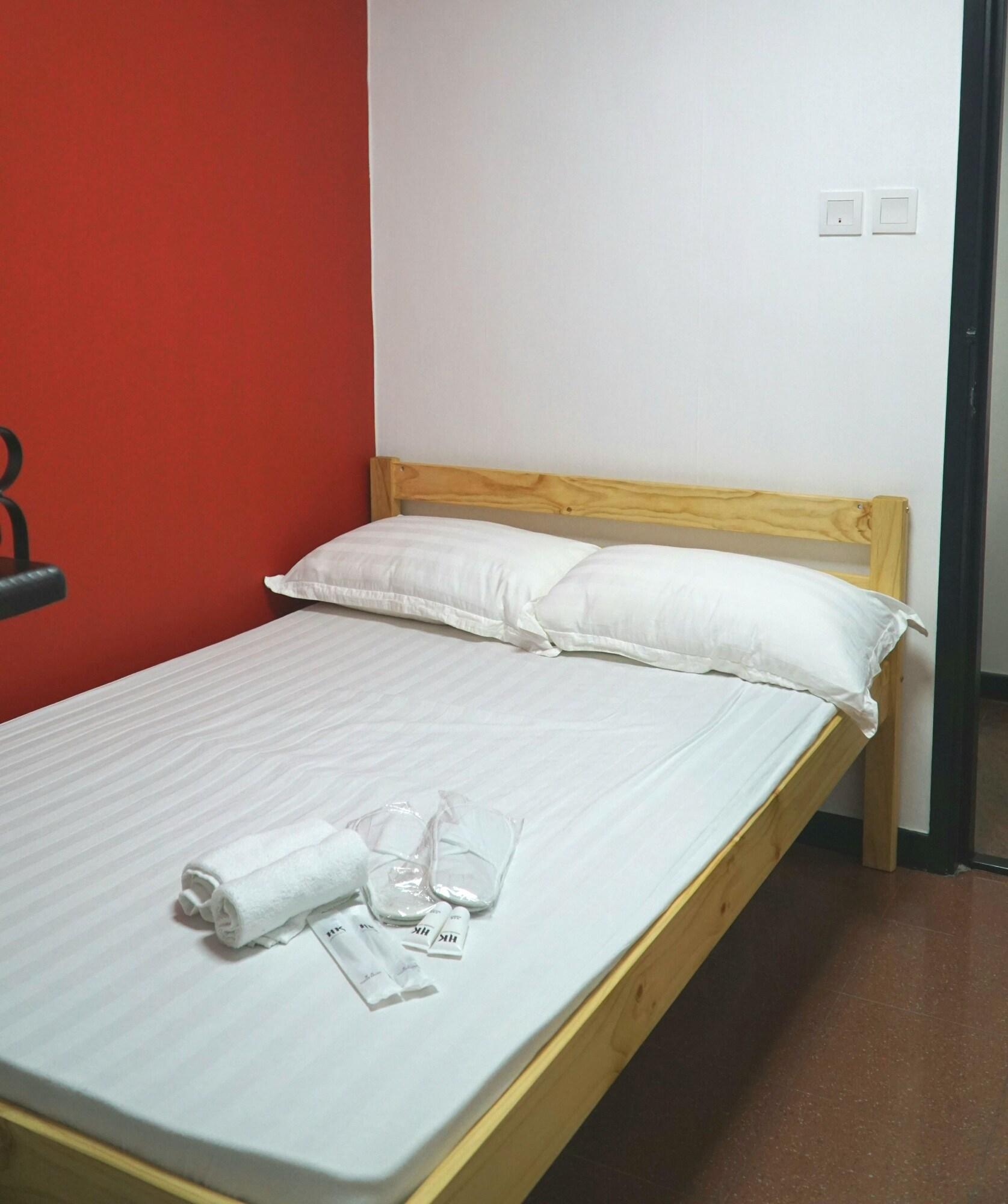 Spin Hotel 11/53