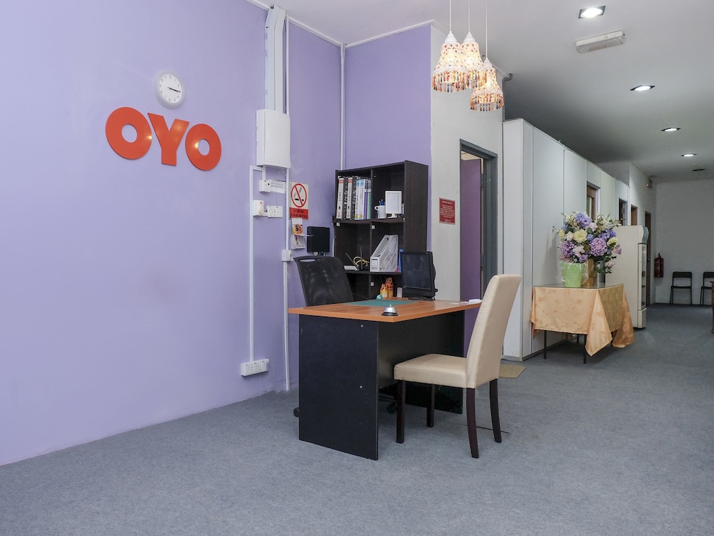 OYO 90180 Gemilang Hotel Kerteh 7/29