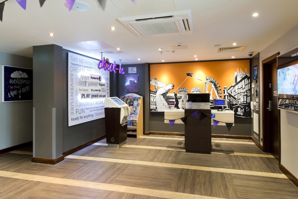 Premier Inn Wadebridge Hotel 22/40