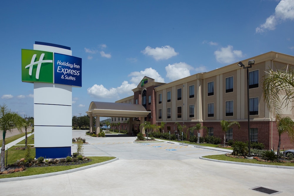 Holiday Inn Express Hotel Suites Deer Park 40/44