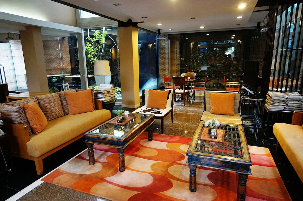 Silom Convent Garden 47/68