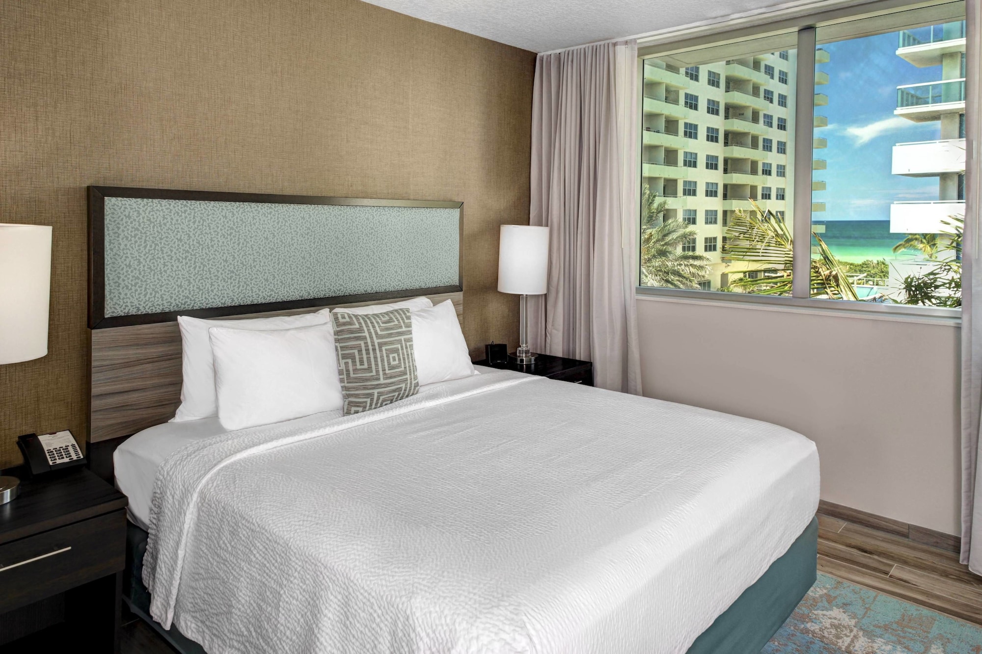 1 Bedroom, Suite, King Bed, Sofa, Residence Inn Miami Beach Surfside 2/8