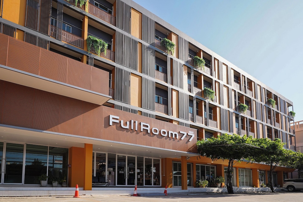 Fullroom 77 Srinakarin 8/68