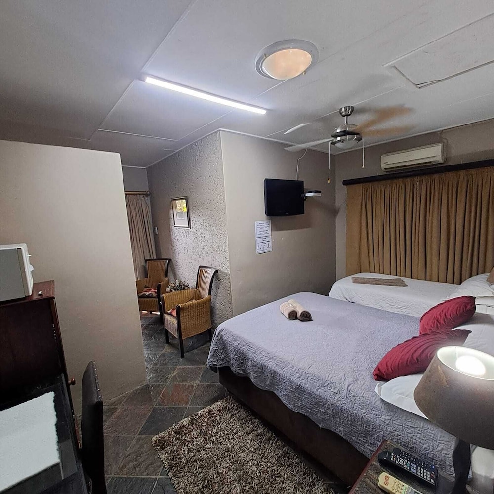 Royal Game Guest House 8/50