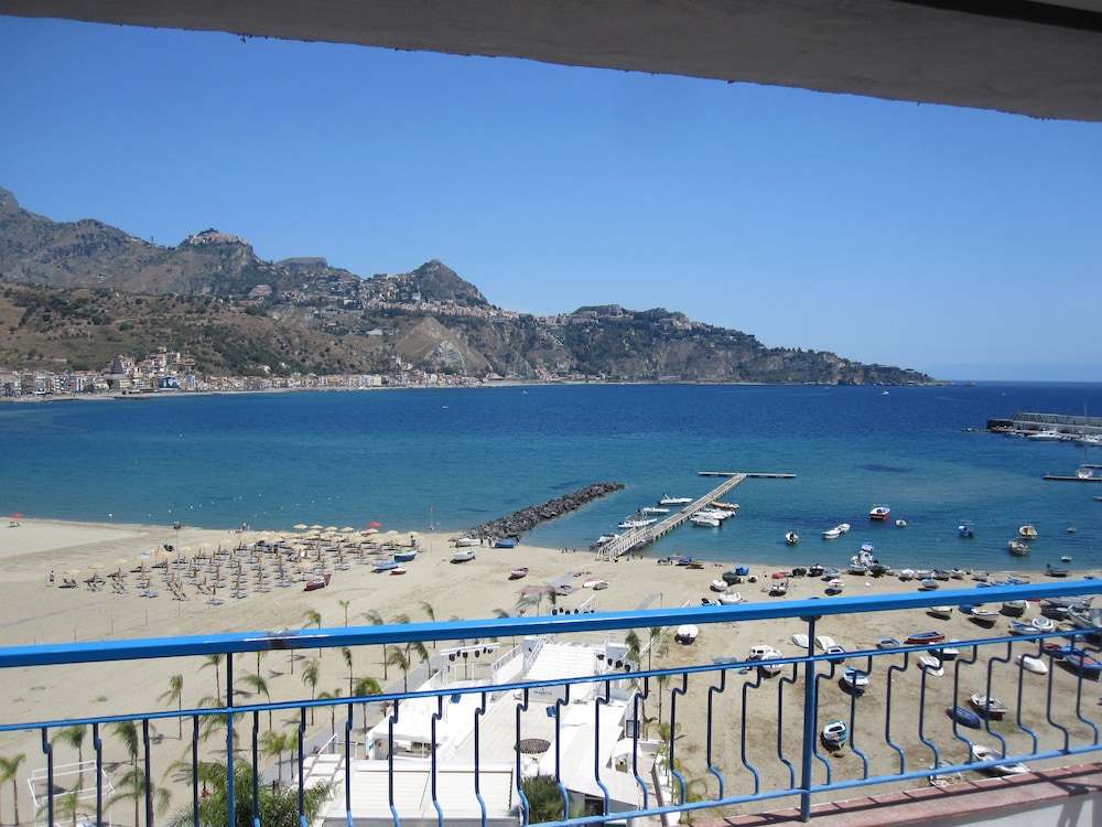 Panoramic Hotel 40/45