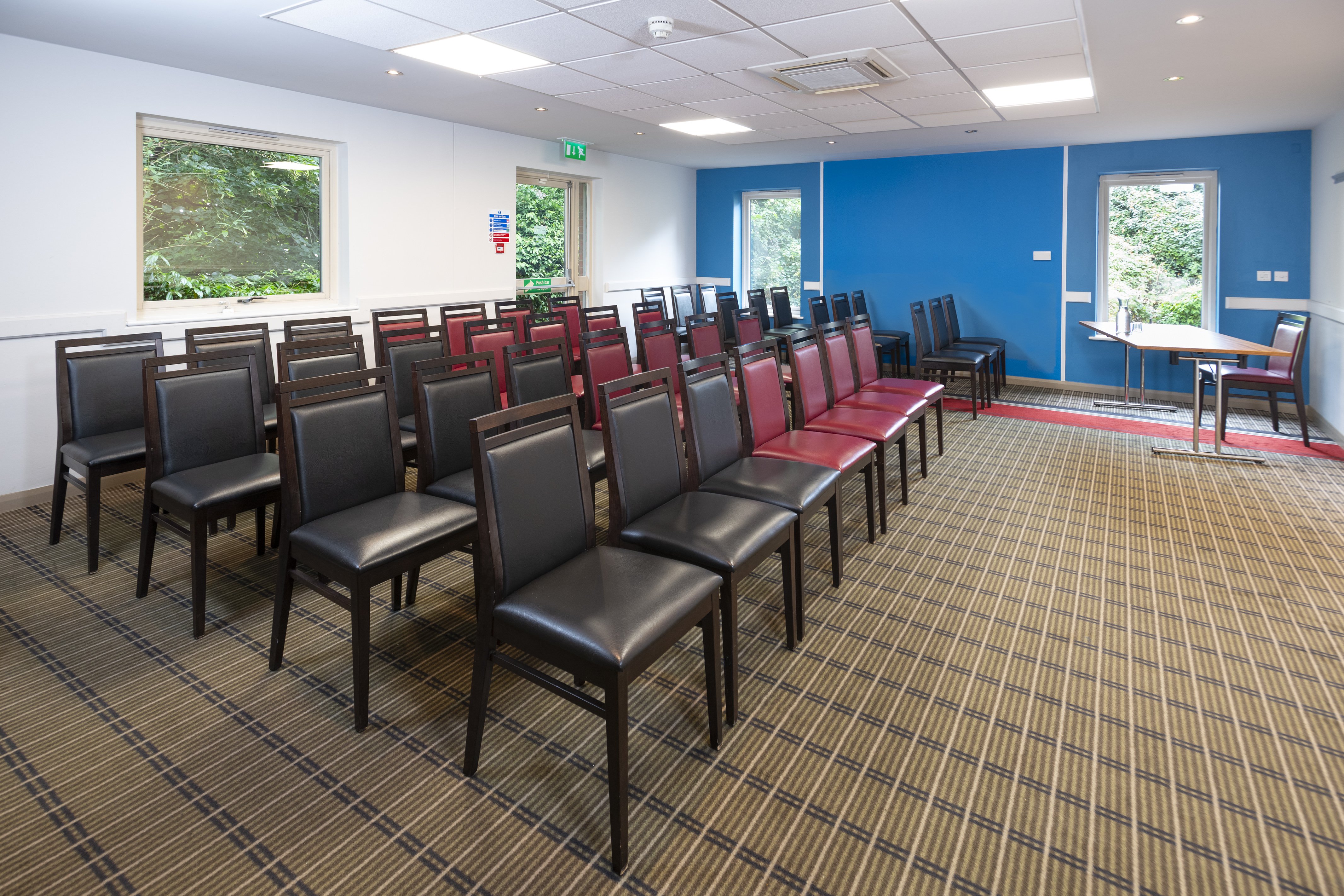 Holiday Inn Express Exeter 40/46
