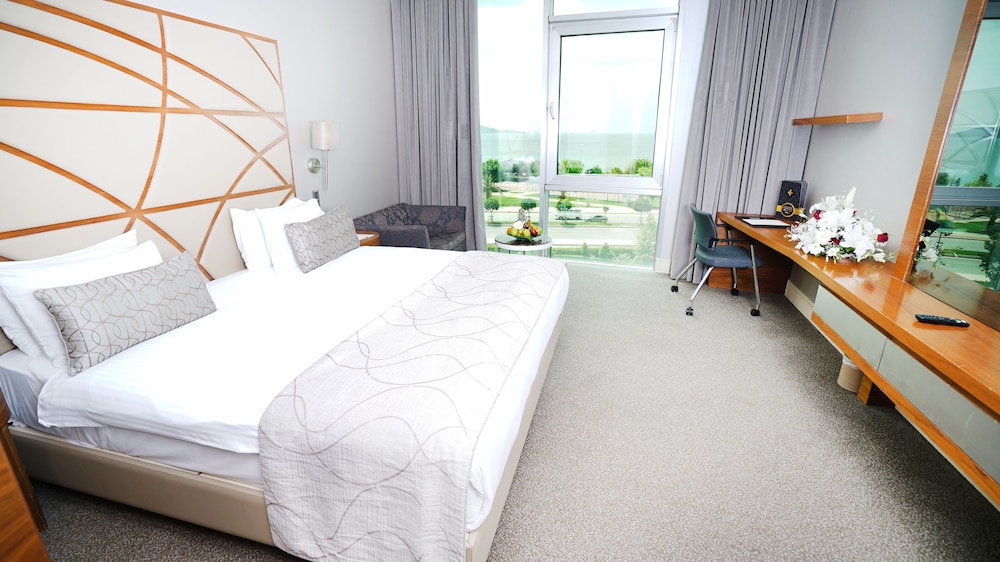 Deluxe, Double Bed, Sea View