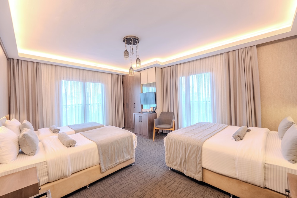 Best Garden Hotel 24/60