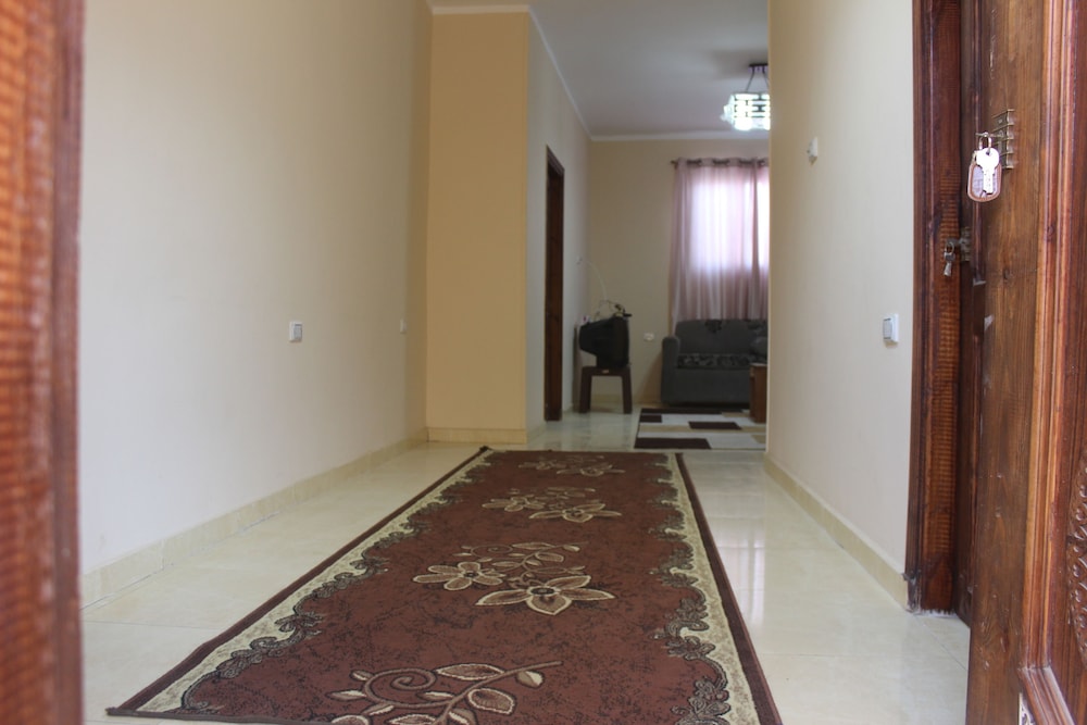 Royal Pyramids Inn 29/50