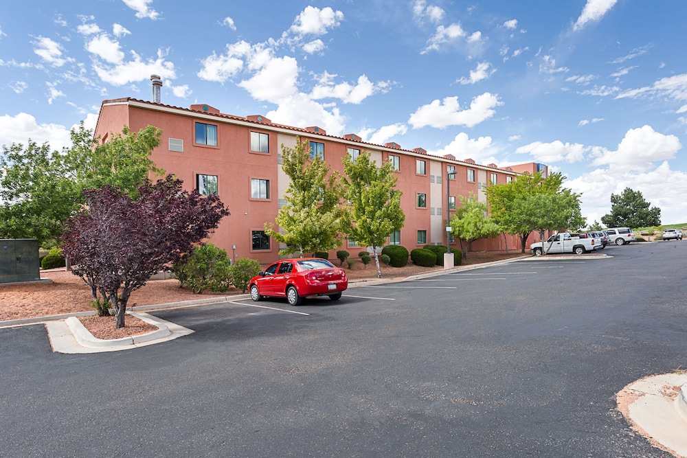 Motel6 Page, AZ 48/60