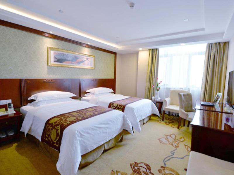 Vienna Classic Hotel (Shanghai Jinshan Zhangyan Industrial Park Zhongqiao College) 16/23