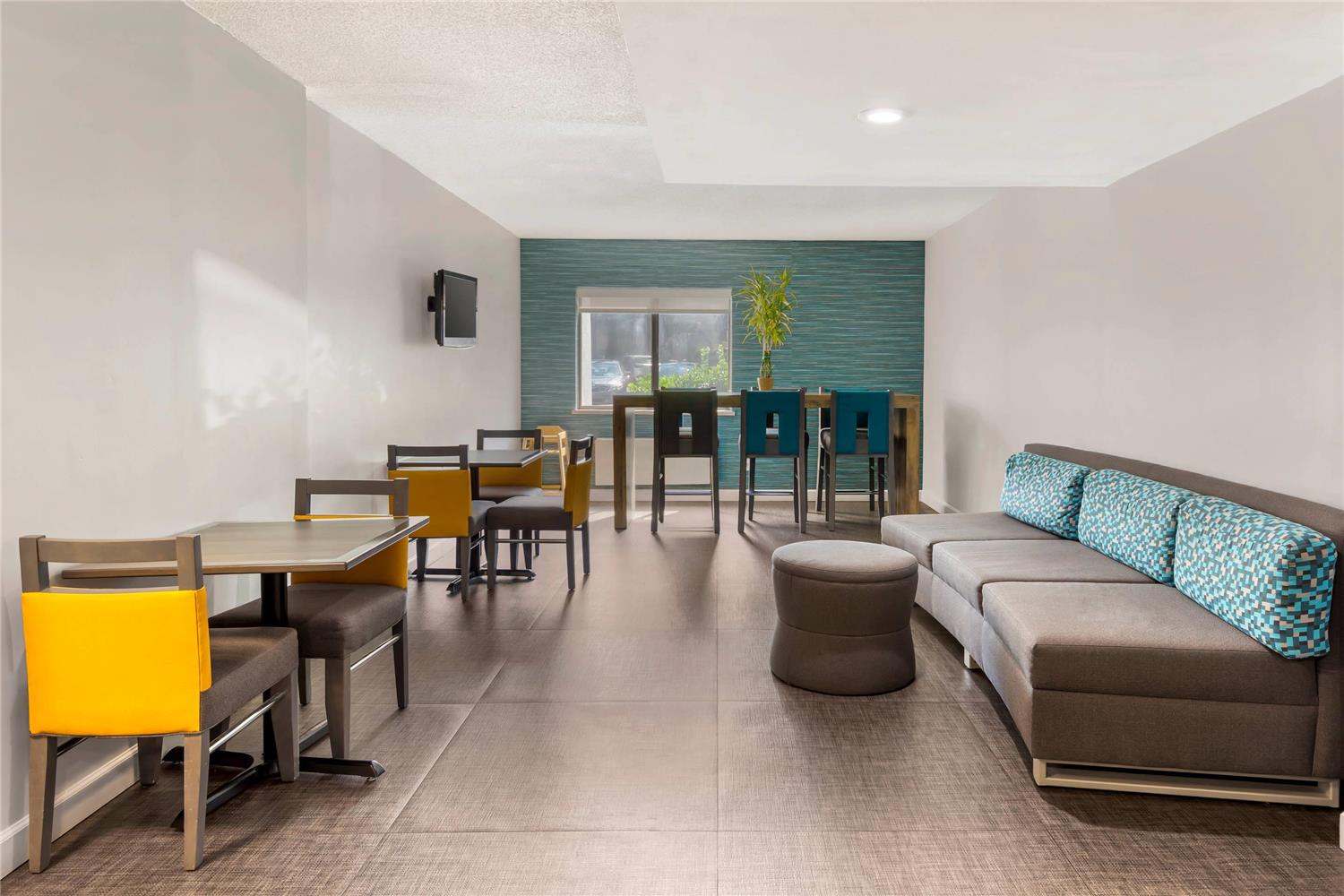 Quality Inn & Suites Raleigh Durham Airport 11/15
