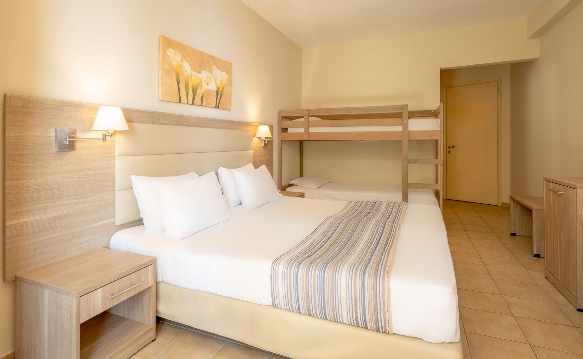 Room, Twin Beds, Side Sea View