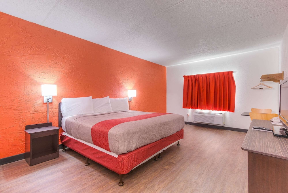 Motel6 Bridgeview, IL 23/64