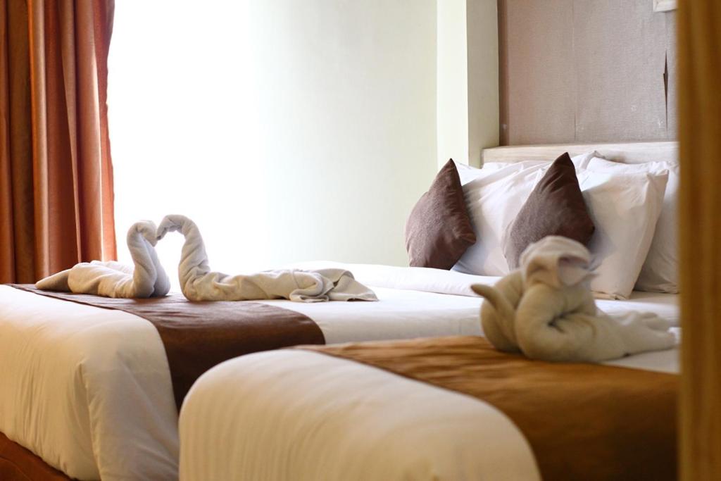 Superior, Twin Beds
