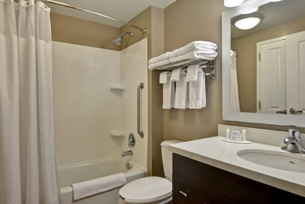 Towneplace Suites By Marriott Alexandria 11/35