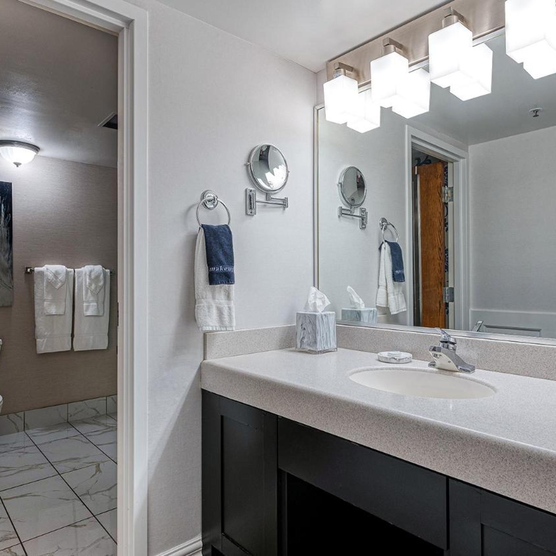 University Inn 21/22
