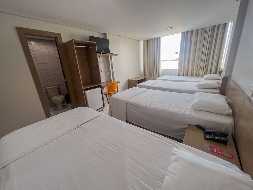 Hotel Guapindaia Praca 7/44