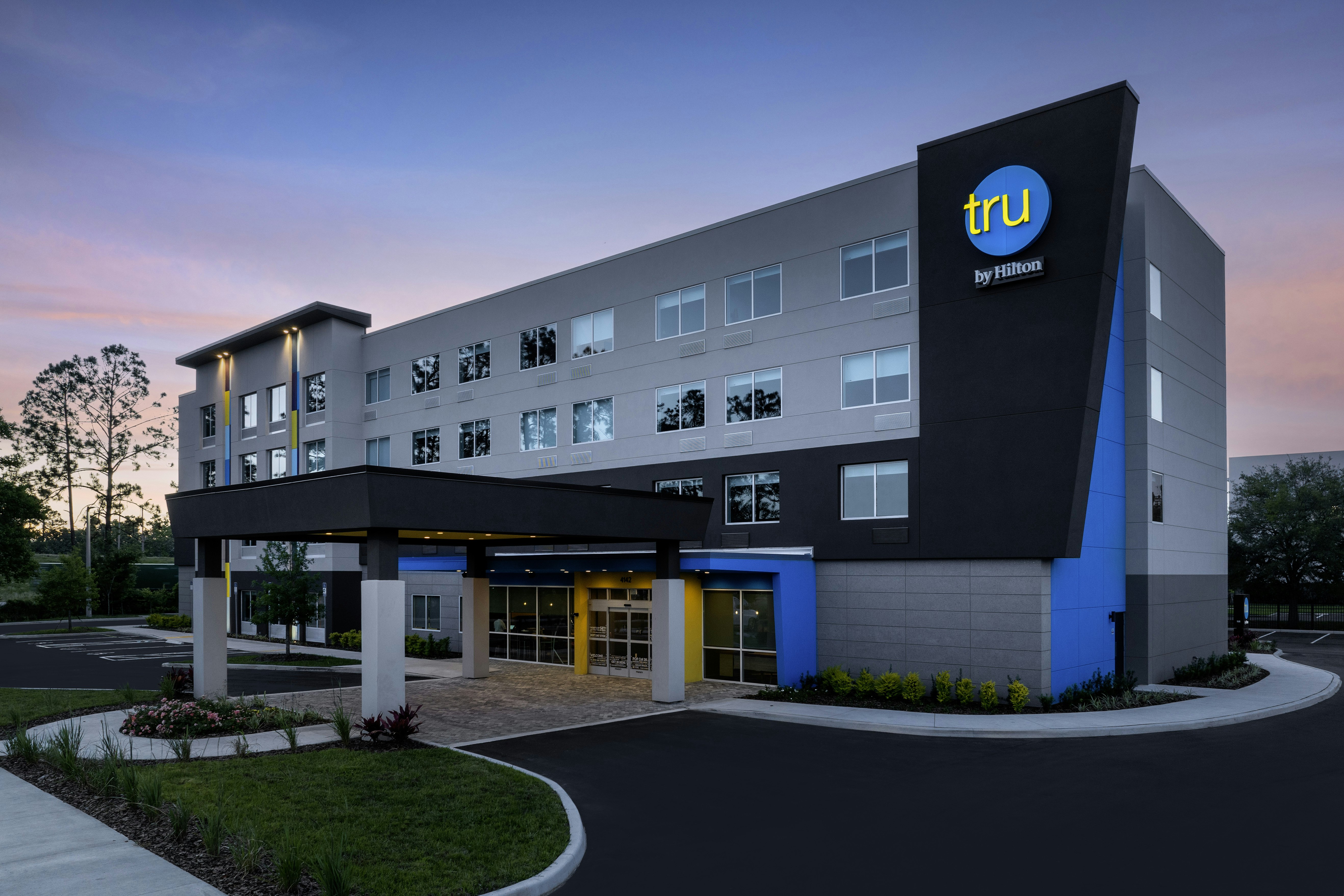 Tru by Hilton Jacksonville West I 295 3/35