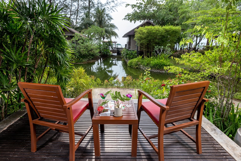 Khaolak Wanaburee Resort 60/73