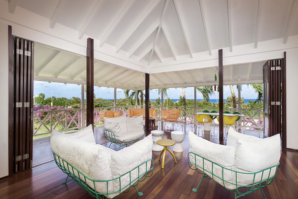 Papagayo Beach Resort 47/72