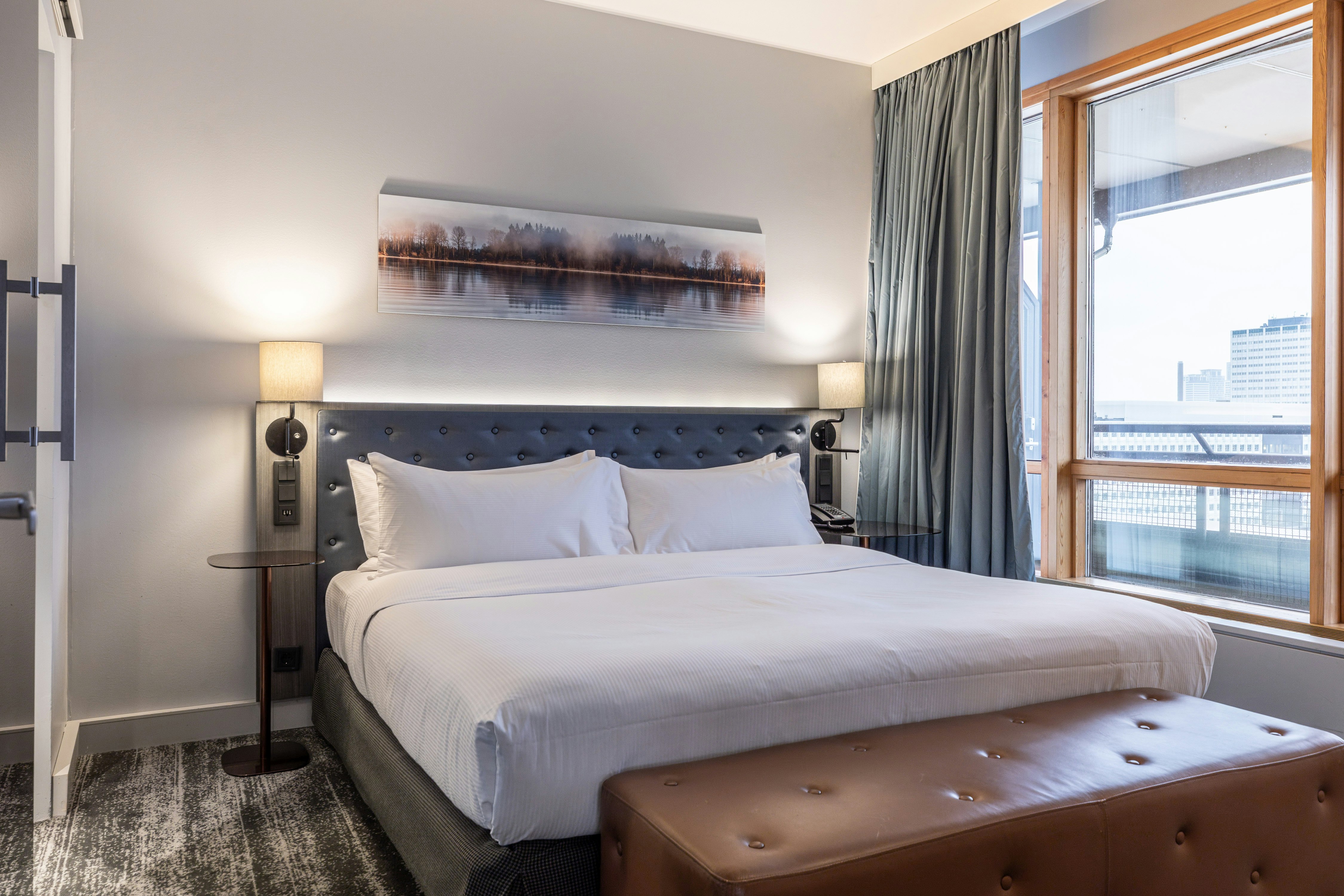 PRESIDENTIAL, SUITE