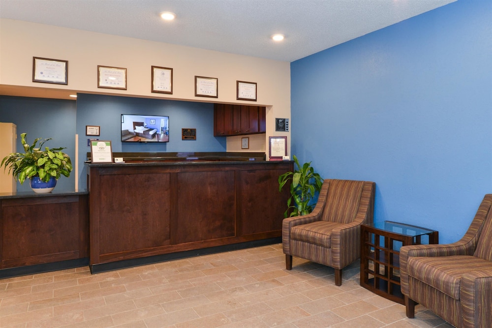 Americas Best Value Inn St. Clairsville/Wheeling 13/39