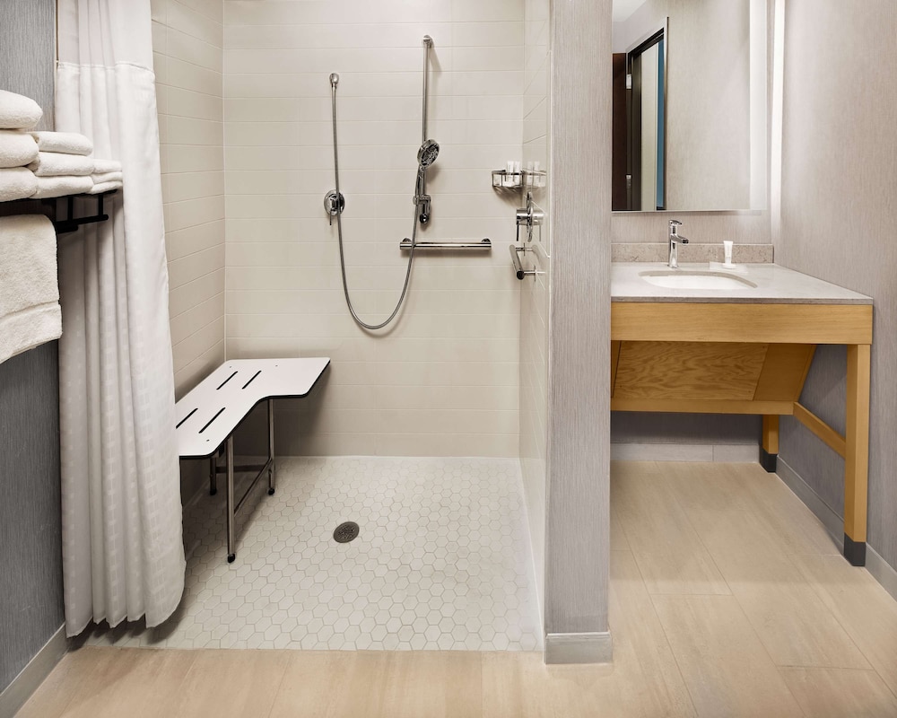 Hyatt Place Murfreesboro 30/31