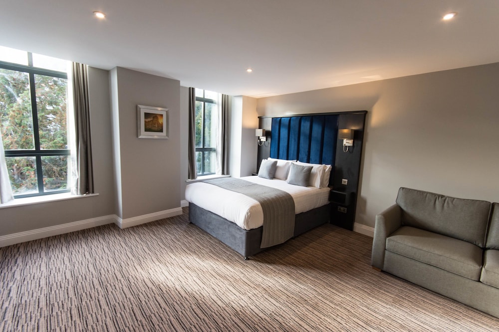 St Nicholas Hotel 25/42