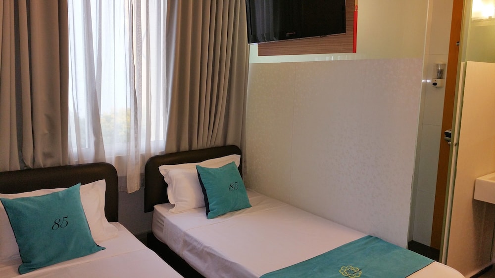 ST Signature Bugis Beach 43/76