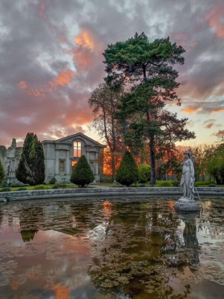 CHATEAU DE FERE HOTEL 39/50