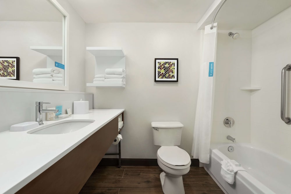 Hampton Inn Portland Airport 10/34