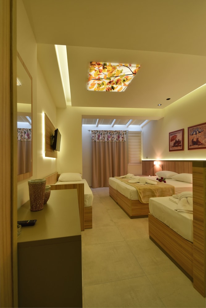 Hotel Dafni Plus 32/50
