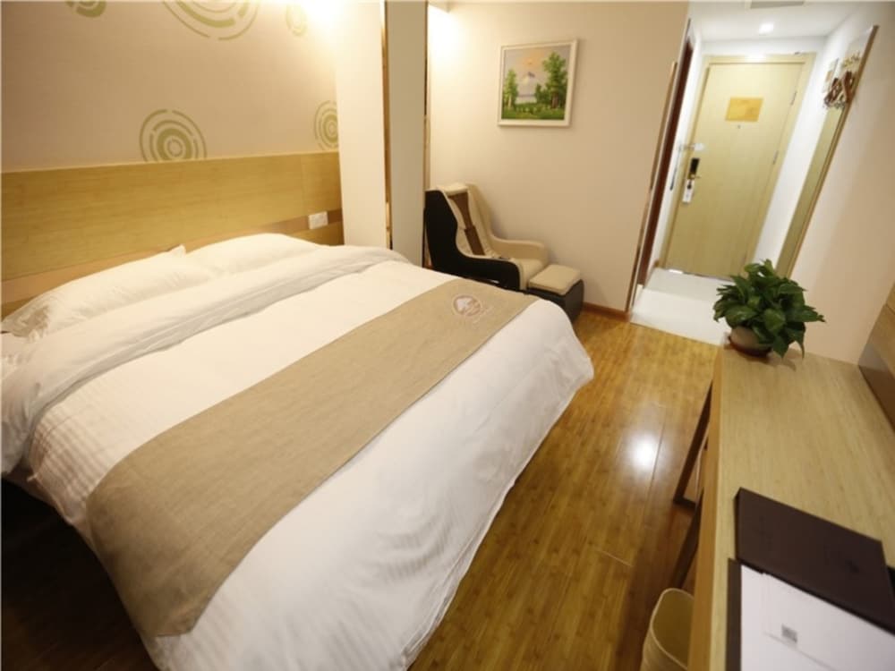 GreenTree Inn Beijing Chaoyang District Maquanying Subway Station Express Hotel 10/38