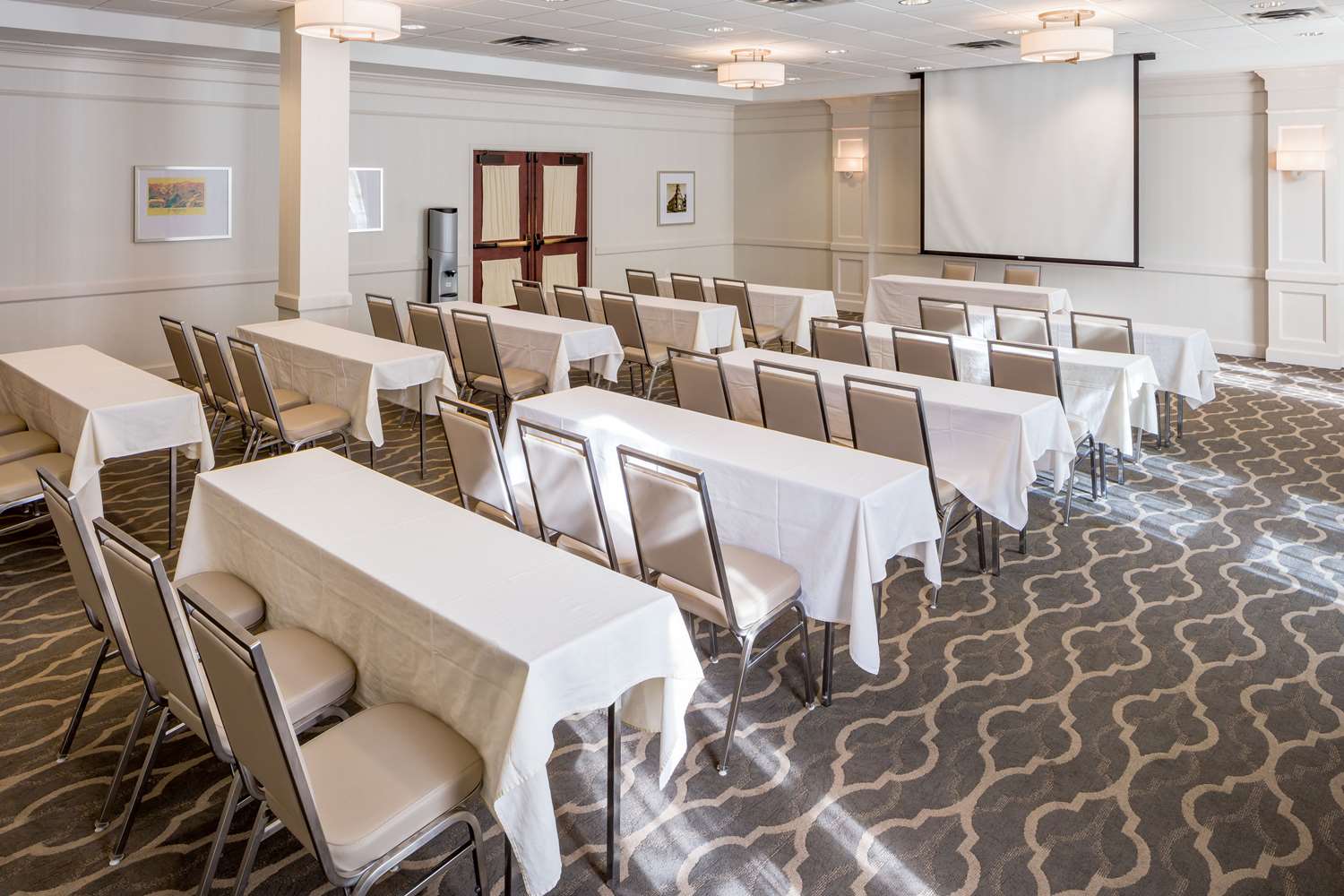 Comfort Inn and Suites Near Burke Mountain Saint Johnsbury, VT 22/32